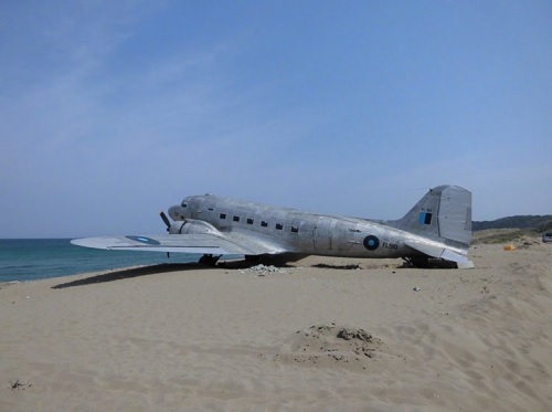 佐渡島ツーリング　素浜海岸の飛行機